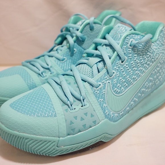 kyrie basketball shoes for girls